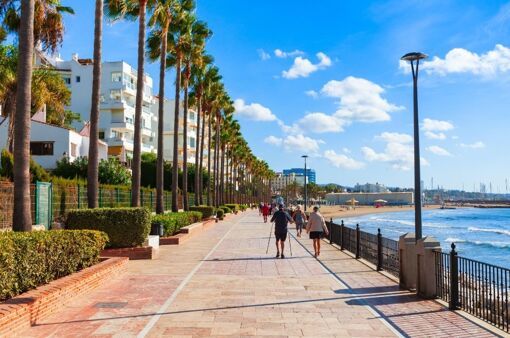 Costa del Sol holidays in Spain – beautiful Mediterranean beaches and coastal resorts